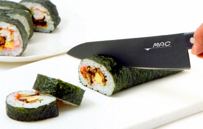 MAC Black japonský šéfkuchařský nůž s teflonem 180 mm